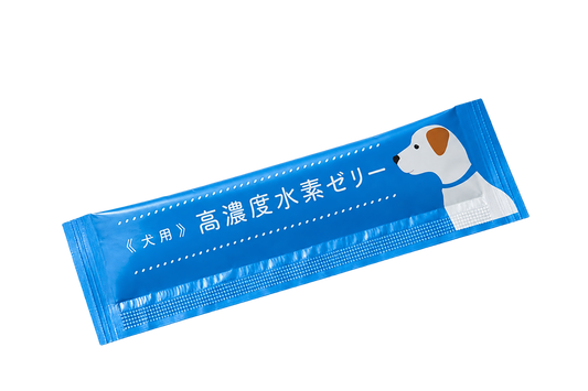 犬用高濃度水素ゼリーの青いスティックパウチ1本。犬のイラストが描かれています。