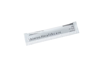 高濃度水素ゼリーVitaminC&Dの白いスティックパウチ1本。Shinryo Healthcareの文字が見えます。